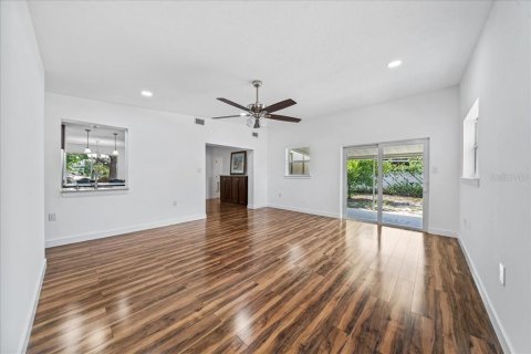 Casa en venta en Cocoa, Florida, 4 dormitorios, 157.93 m2 № 1910068 - foto 14