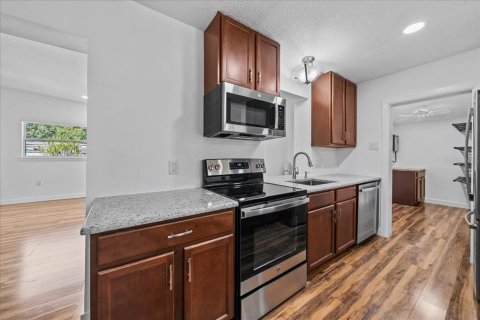 Casa en venta en Cocoa, Florida, 4 dormitorios, 157.93 m2 № 1910068 - foto 9