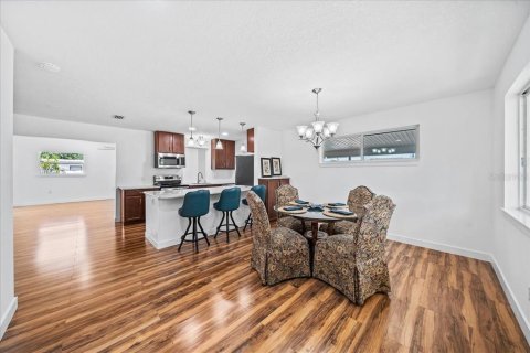 Casa en venta en Cocoa, Florida, 4 dormitorios, 157.93 m2 № 1910068 - foto 7