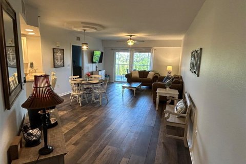 Condominio en alquiler en New Smyrna Beach, Florida, 2 dormitorios, 129.04 m2 № 1901257 - foto 23