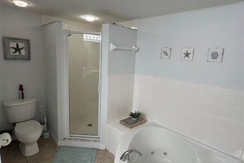 Condominio en alquiler en New Smyrna Beach, Florida, 2 dormitorios, 129.04 m2 № 1901257 - foto 13