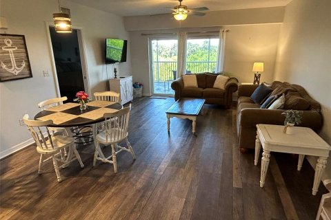 Condominio en alquiler en New Smyrna Beach, Florida, 2 dormitorios, 129.04 m2 № 1901257 - foto 20