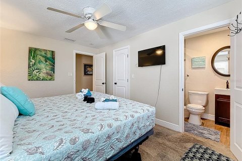 Casa en venta en Saint Petersburg, Florida, 4 dormitorios, 187.94 m2 № 1881074 - foto 29