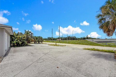 Casa en venta en Saint Petersburg, Florida, 4 dormitorios, 187.94 m2 № 1881074 - foto 12