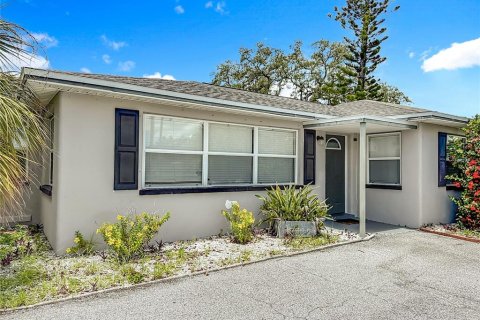 Casa en venta en Saint Petersburg, Florida, 4 dormitorios, 187.94 m2 № 1881074 - foto 6