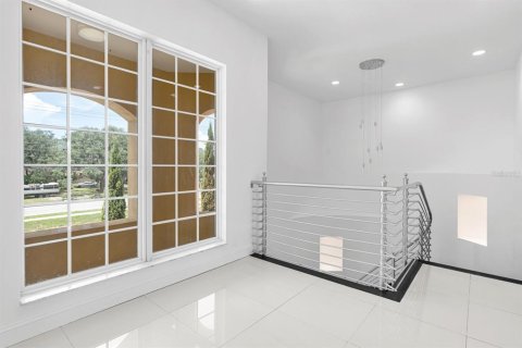 House in Riverview, Florida 5 bedrooms, 529.73 sq.m. № 2315114 - photo 18