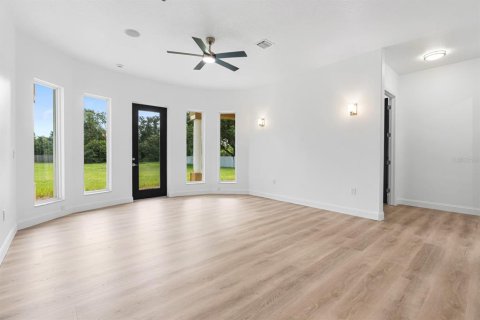 House in Riverview, Florida 5 bedrooms, 529.73 sq.m. № 2315114 - photo 6