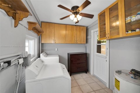 Casa en venta en Fort Lauderdale, Florida, 2 dormitorios, 78.04 m2 № 1941406 - foto 11