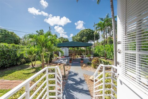 House in Fort Lauderdale, Florida 2 bedrooms, 78.04 sq.m. № 1941406 - photo 21