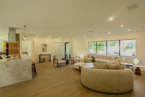 Купить виллу или дом в Пальметто-Бей, Флорида 5 спален, 275.08м2, № 1991251 - фото 4