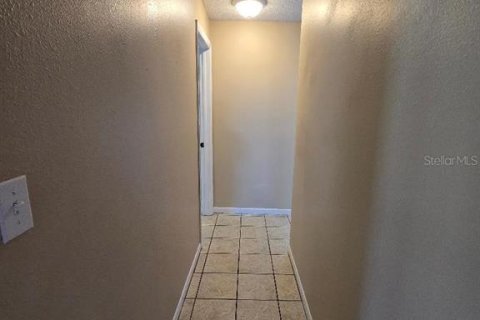 House in Palm Harbor, Florida 4 bedrooms, 174.75 sq.m. № 1909900 - photo 15