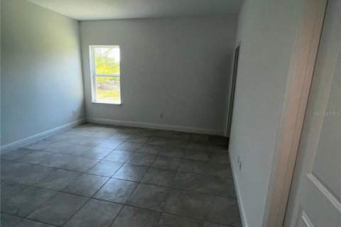 House in Ocala, Florida 4 bedrooms, 146.6 sq.m. № 2379136 - photo 13