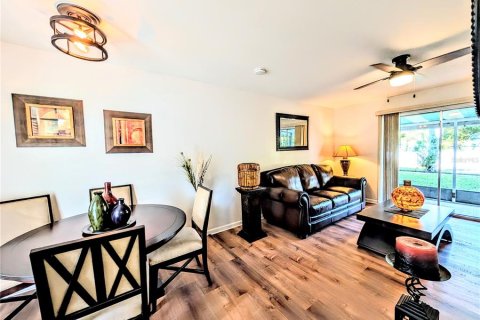 Condo in Bradenton, Florida, 2 bedrooms  № 2094311 - photo 9