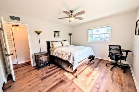 Condo in Bradenton, Florida, 2 bedrooms  № 2094311 - photo 22