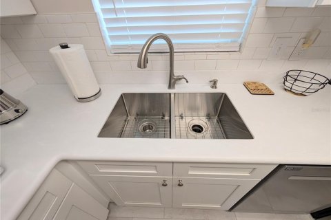 Condo in Bradenton, Florida, 2 bedrooms  № 2094311 - photo 5
