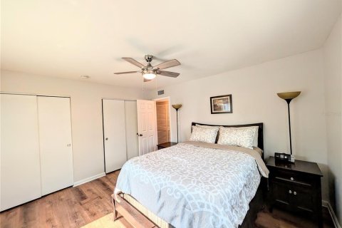 Condo in Bradenton, Florida, 2 bedrooms  № 2094311 - photo 24