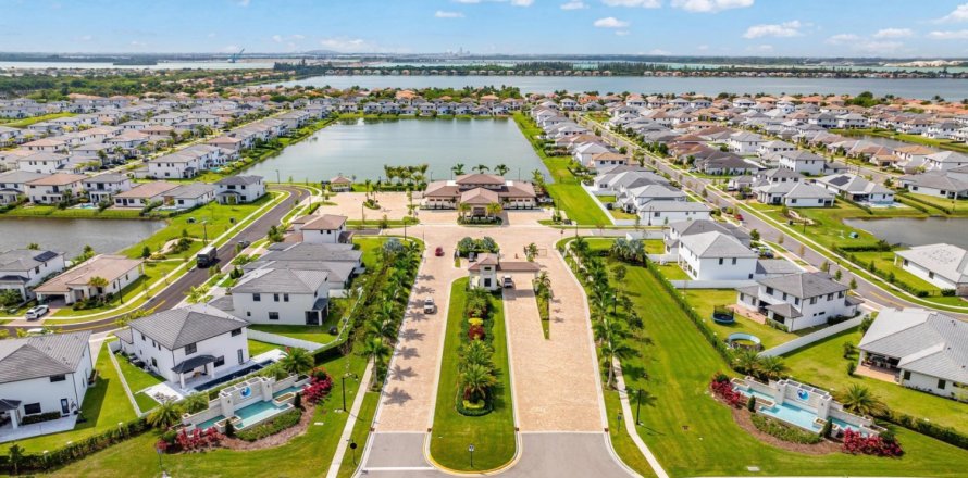 House in Miramar, Florida 5 bedrooms, 314.1 sq.m. № 1076739