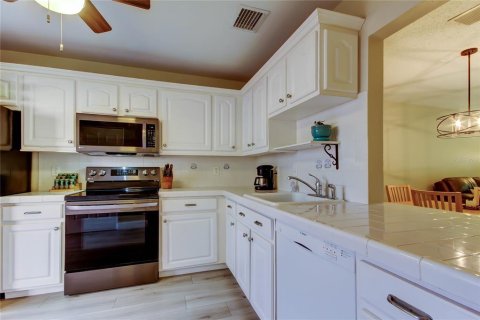 Casa en venta en Palm Harbor, Florida, 3 dormitorios, 120.59 m2 № 1678002 - foto 5