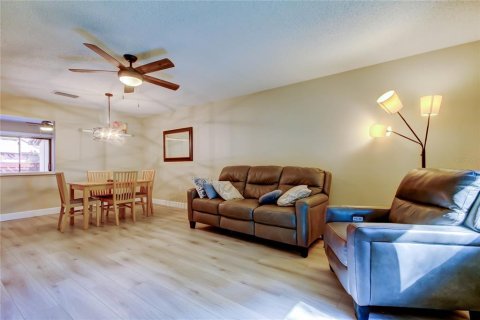 Casa en venta en Palm Harbor, Florida, 3 dormitorios, 120.59 m2 № 1678002 - foto 18