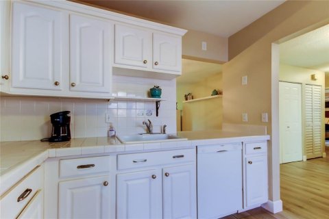 Casa en venta en Palm Harbor, Florida, 3 dormitorios, 120.59 m2 № 1678002 - foto 8