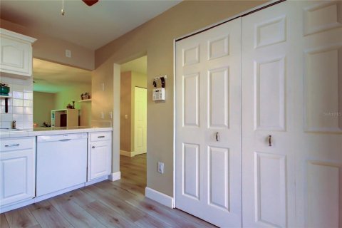 Casa en venta en Palm Harbor, Florida, 3 dormitorios, 120.59 m2 № 1678002 - foto 10
