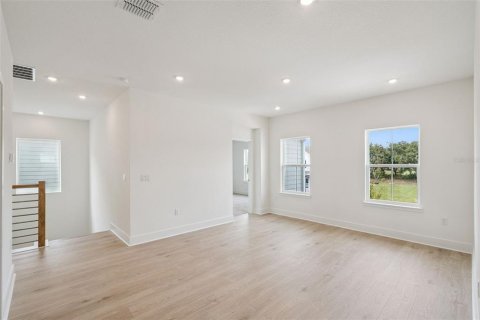 Villa ou maison à vendre à Winter Garden, Floride: 5 chambres, 262.26 m2 № 2396678 - photo 16