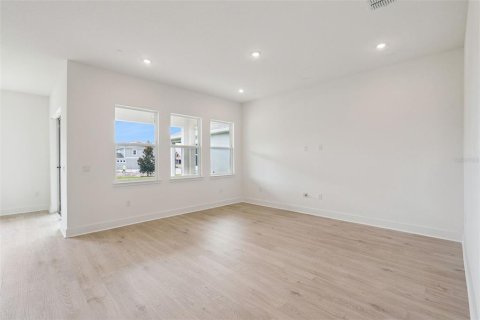 Villa ou maison à vendre à Winter Garden, Floride: 5 chambres, 262.26 m2 № 2396678 - photo 7