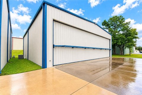 Commercial property in Ocala, Florida 334.45 sq.m. № 2410198 - photo 2