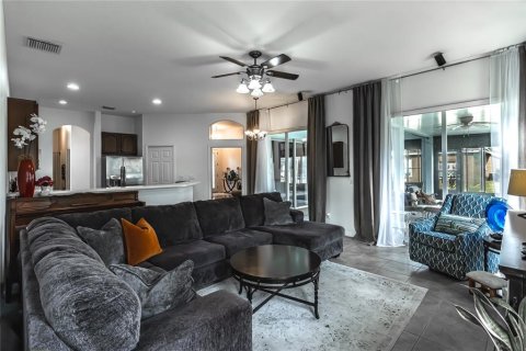 Casa en venta en Dover, Florida, 4 dormitorios, 196.77 m2 № 1918221 - foto 16