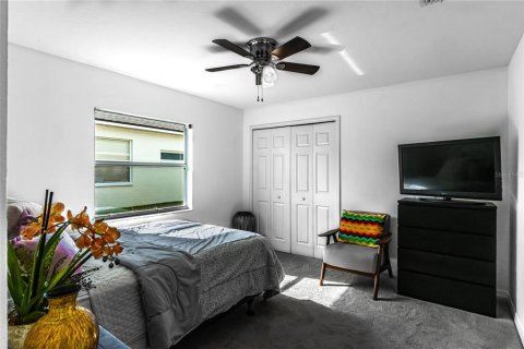 Casa en venta en Dover, Florida, 4 dormitorios, 196.77 m2 № 1918221 - foto 22