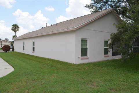 House in Orlando, Florida 3 bedrooms, 155.52 sq.m. № 2237229 - photo 29