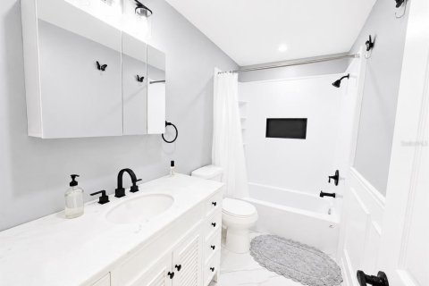 Villa ou maison à vendre à Cape Coral, Floride: 3 chambres, 131.27 m2 № 2314997 - photo 29