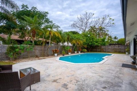 House in Miami, Florida 3 bedrooms, 157.47 sq.m. № 2019562 - photo 23