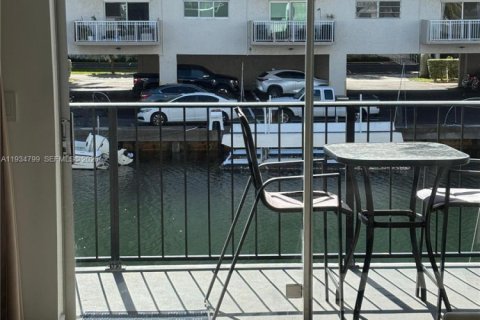 Copropriété à louer à North Miami Beach, Floride: 1 chambre, 60.57 m2 № 1993460 - photo 28