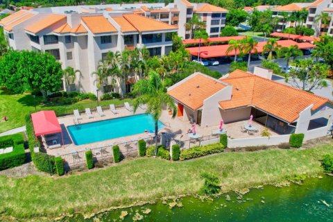 Condo in Boca Raton, Florida, 2 bedrooms  № 1142396 - photo 1