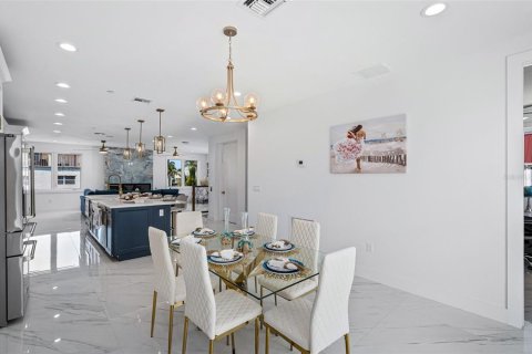 Duplex à vendre à St. Lucie, Floride: 3 chambres, 253.53 m2 № 1915133 - photo 22