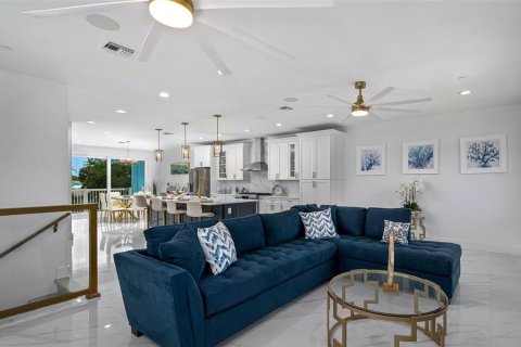 Duplex à vendre à St. Lucie, Floride: 3 chambres, 253.53 m2 № 1915133 - photo 14