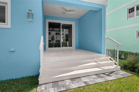 Duplex à vendre à St. Lucie, Floride: 3 chambres, 253.53 m2 № 1915133 - photo 11