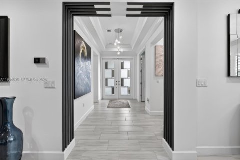 House in Port St. Lucie, Florida 3 bedrooms, 200.39 sq.m. № 2045581 - photo 12