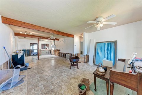 House in Anna Maria, Florida 3 bedrooms, 94.76 sq.m. № 1631515 - photo 29