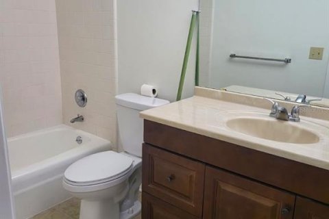 Casa en alquiler en Tampa, Florida, 3 dormitorios, 155.89 m2 № 1916307 - foto 10