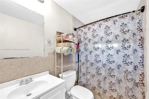 Casa en venta en Lauderhill, Florida, 3 dormitorios, 99.96 m2 № 1774613 - foto 14