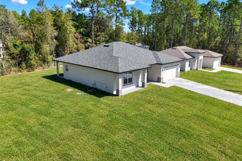 House in Citrus Springs, Florida 4 bedrooms, 168.71 sq.m. № 2395564 - photo 6