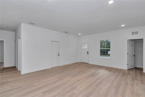 House in Citrus Springs, Florida 4 bedrooms, 168.71 sq.m. № 2395564 - photo 15