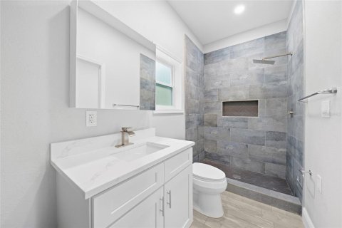 Villa ou maison à louer à Tampa, Floride: 2 chambres, 123.75 m2 № 2405047 - photo 9