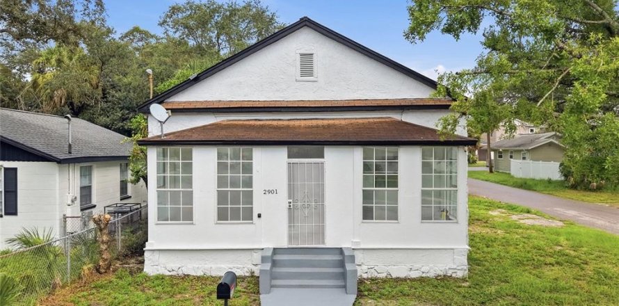 Villa ou maison à Tampa, Floride 2 chambres, 123.75 m2 № 2405047