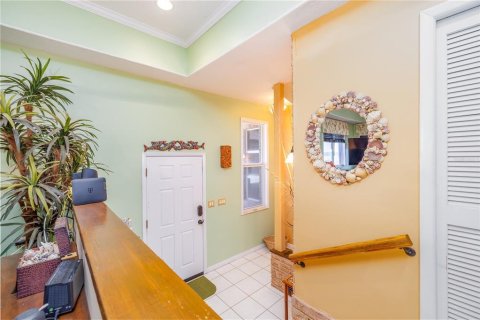 House in New Smyrna Beach, Florida 6 bedrooms, 358.88 sq.m. № 2165899 - photo 26