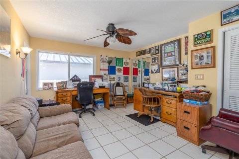 House in New Smyrna Beach, Florida 6 bedrooms, 358.88 sq.m. № 2165899 - photo 30