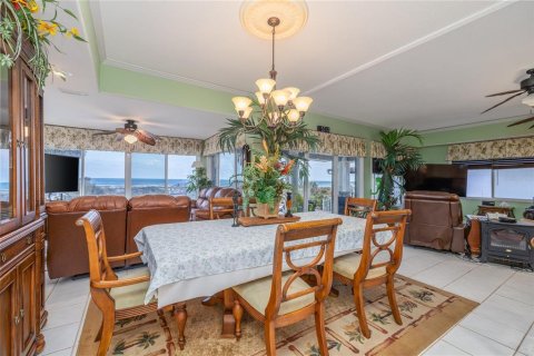 House in New Smyrna Beach, Florida 6 bedrooms, 358.88 sq.m. № 2165899 - photo 6