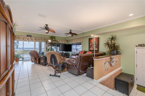 House in New Smyrna Beach, Florida 6 bedrooms, 358.88 sq.m. № 2165899 - photo 7